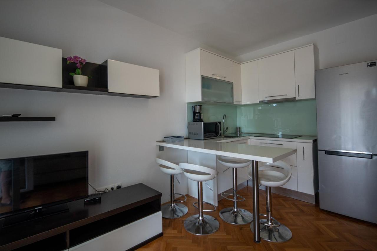 Apartmani Mara Pakoštane Exterior foto